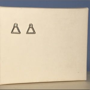 Triangular earrings